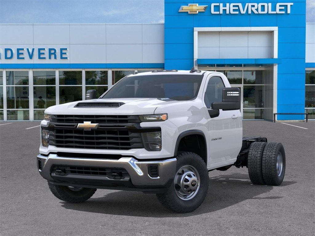 2026 Chevrolet Silverado 3500 HD Chassis Cab Work Truck