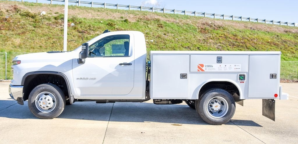 2025 Chevrolet Silverado 3500 HD Chassis Cab Work Truck