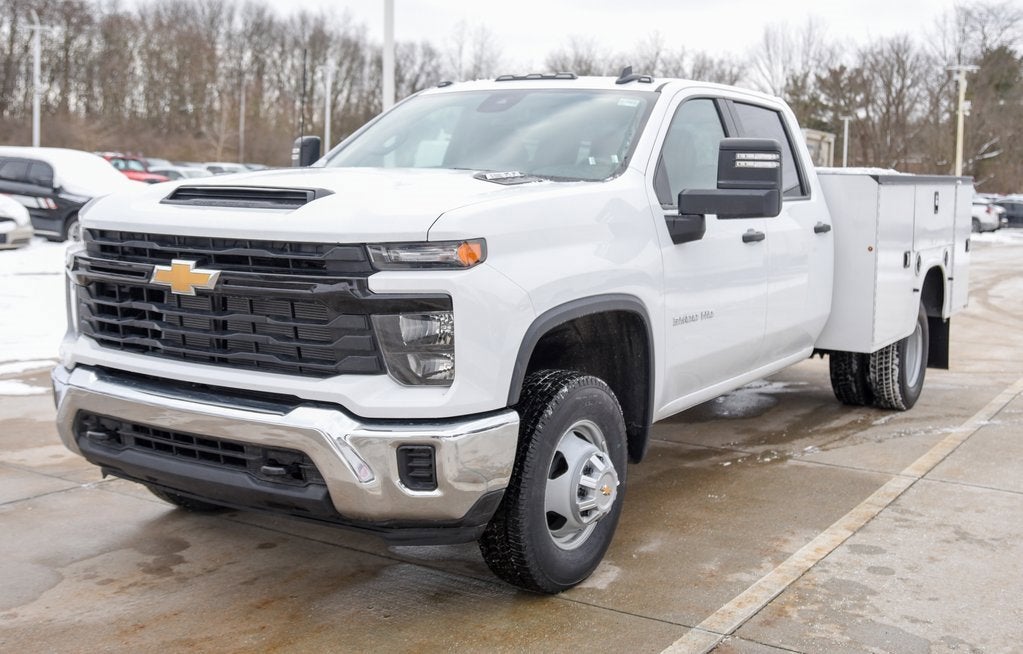 2025 Chevrolet Silverado 3500 HD Chassis Cab Work Truck