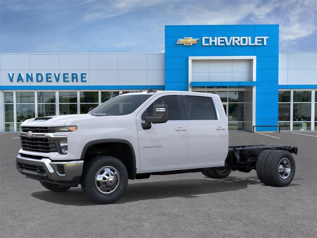 2026 Chevrolet Silverado 3500 HD Chassis Cab LT