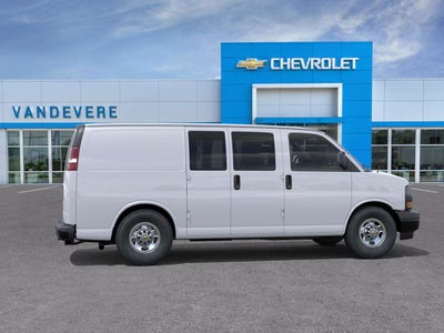 2025 Chevrolet Express Cargo 3500 WT