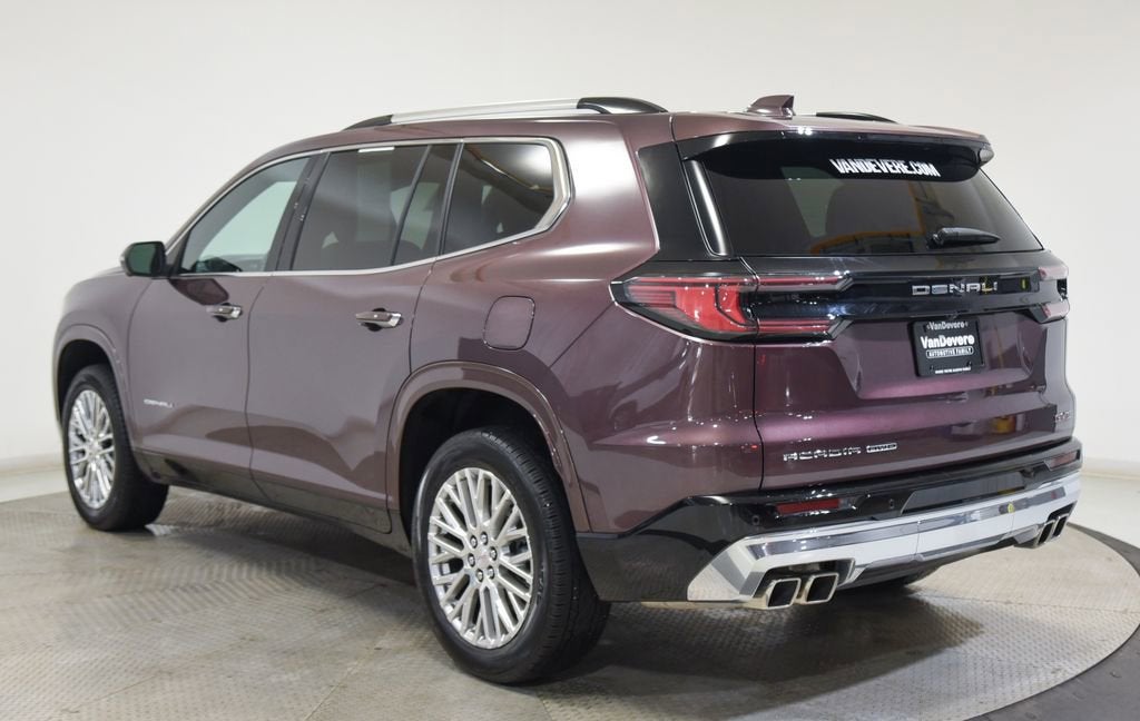 2024 GMC Acadia Denali