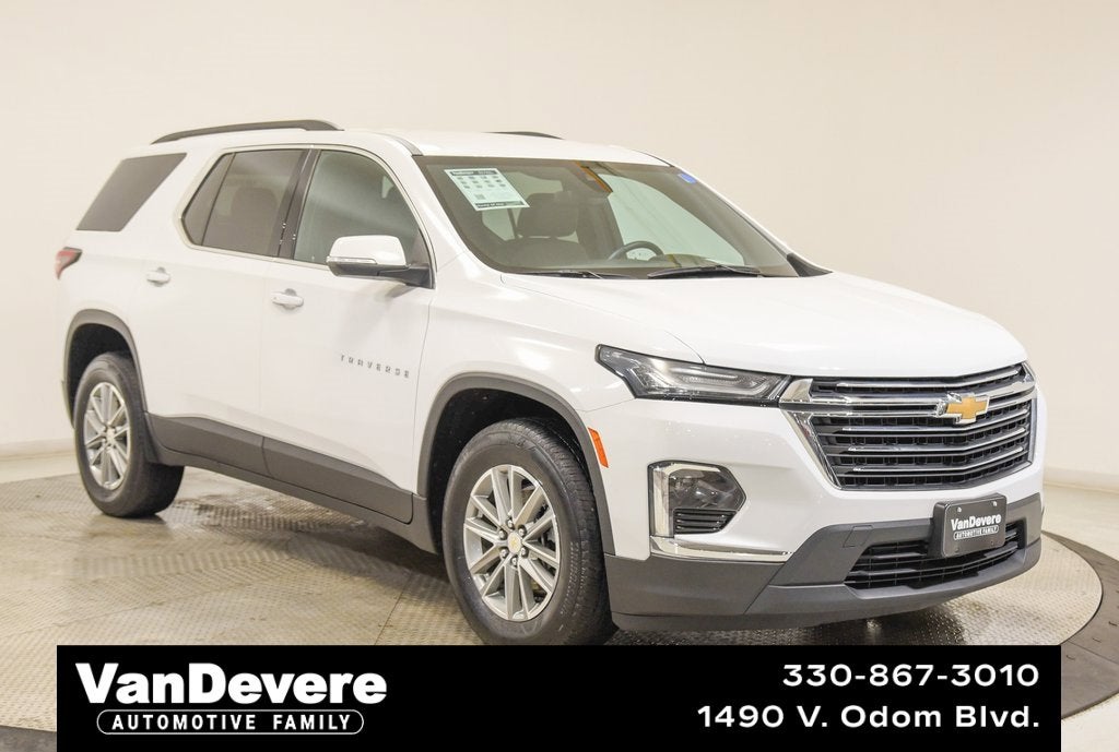 2023 Chevrolet Traverse LT Leather