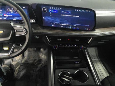 2025 Chevrolet Suburban LS