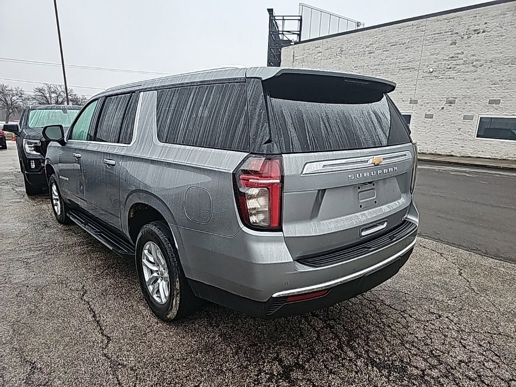 2024 Chevrolet Suburban LT