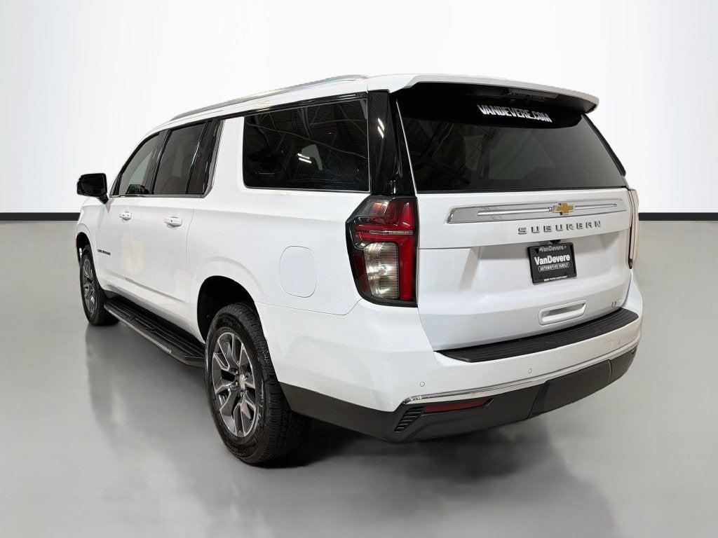 2022 Chevrolet Suburban LT