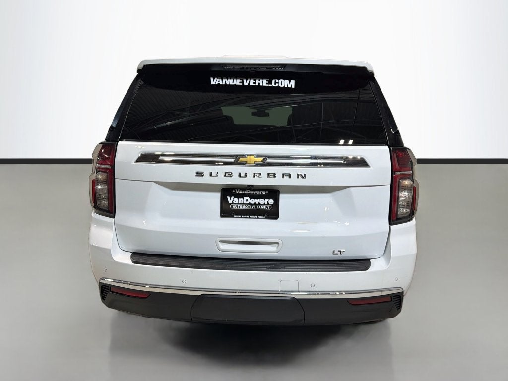 2022 Chevrolet Suburban LT