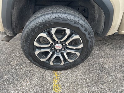 2024 GMC Canyon AT4