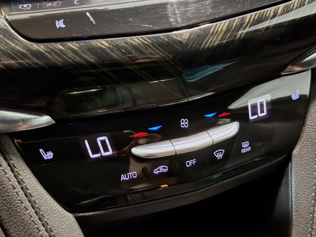 2022 Cadillac XT6 Premium Luxury
