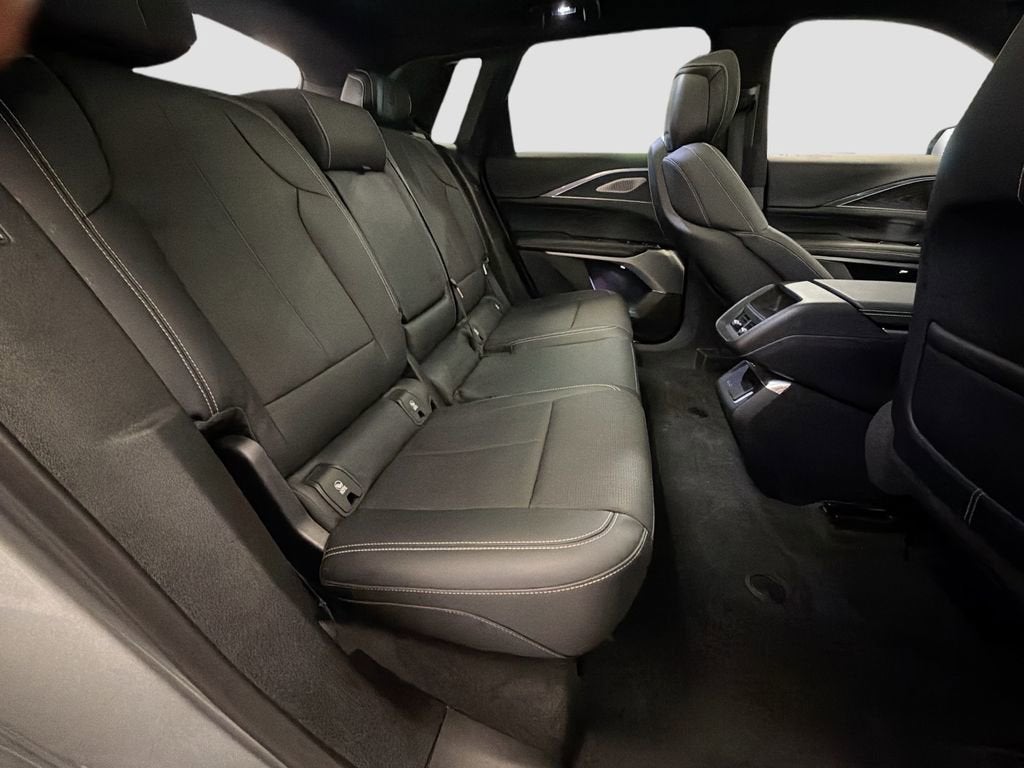2024 Cadillac LYRIQ Sport 2
