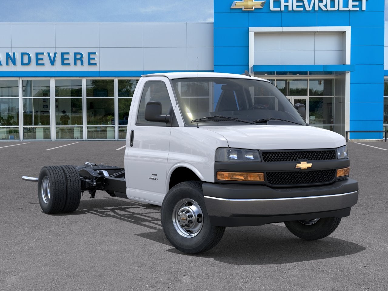 2025 Chevrolet Express Cutaway 3500 1WT