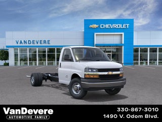2026 Chevrolet Express Cutaway 3500 1WT