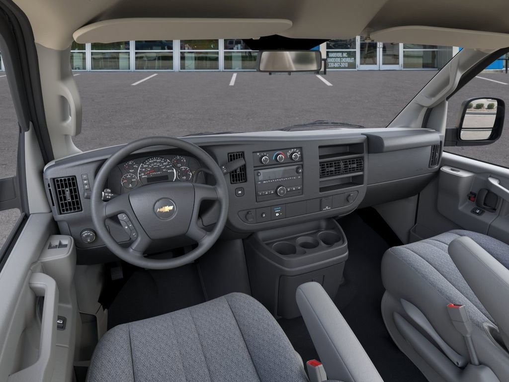 2026 Chevrolet Express Cutaway 3500 1WT