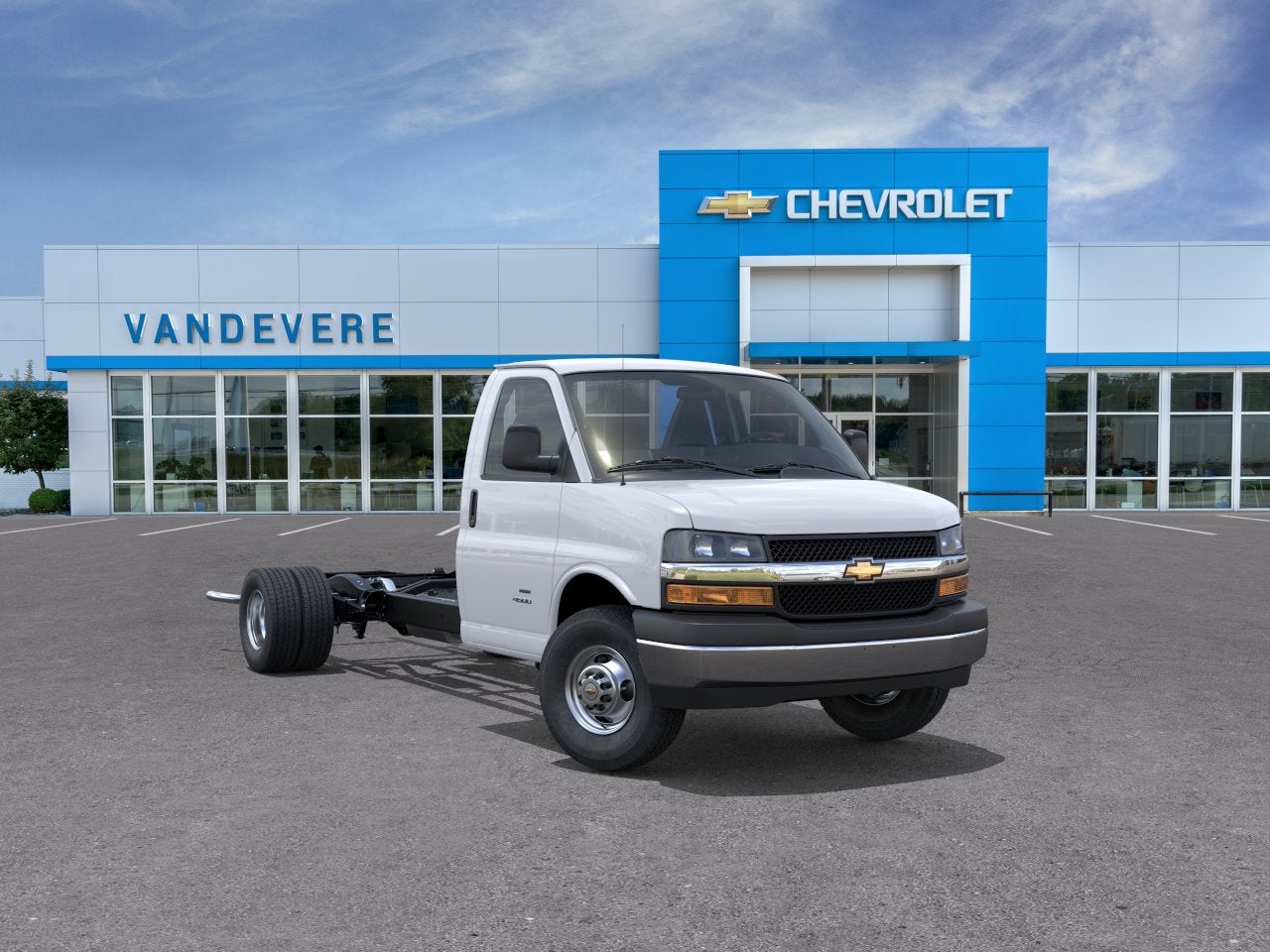 2026 Chevrolet Express Cutaway 3500 1WT