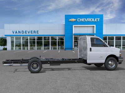2025 Chevrolet Express Cutaway 3500 1WT