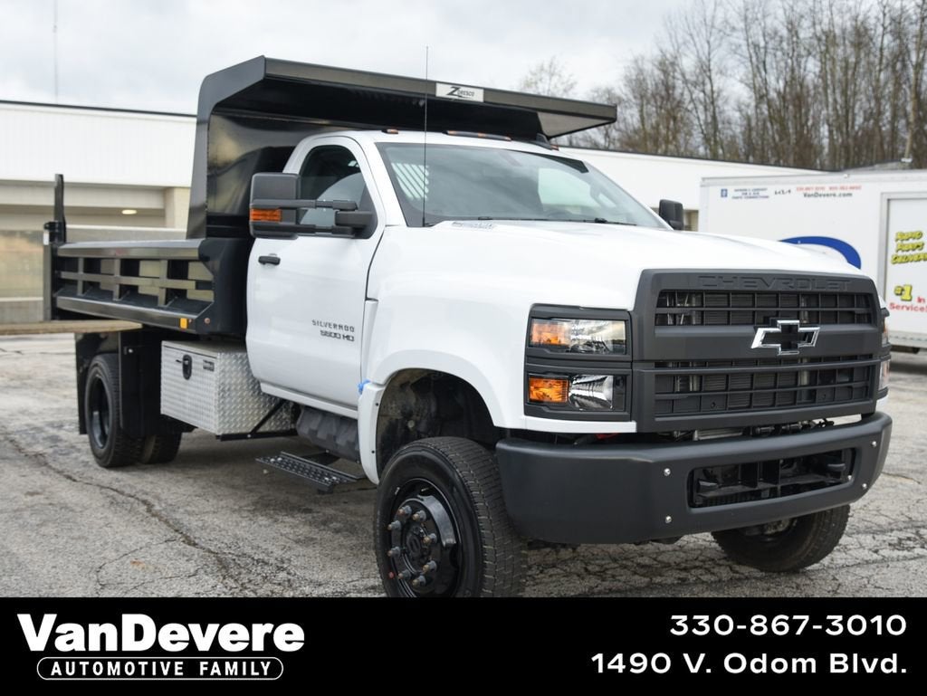 2023 Chevrolet Silverado 5500 HD Work Truck
