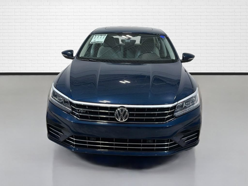 2019 Volkswagen Passat 2.0T SE R-Line