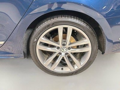 2019 Volkswagen Passat 2.0T SE R-Line
