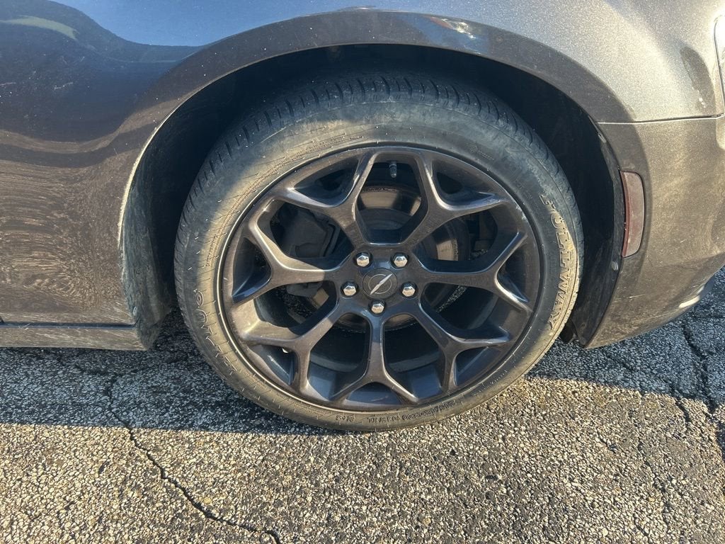 2019 Chrysler 300 Touring