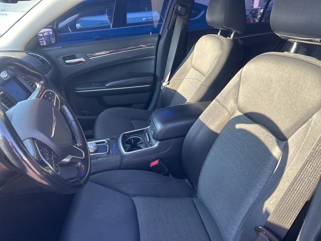 2019 Chrysler 300 Touring