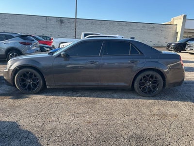 2019 Chrysler 300 Touring