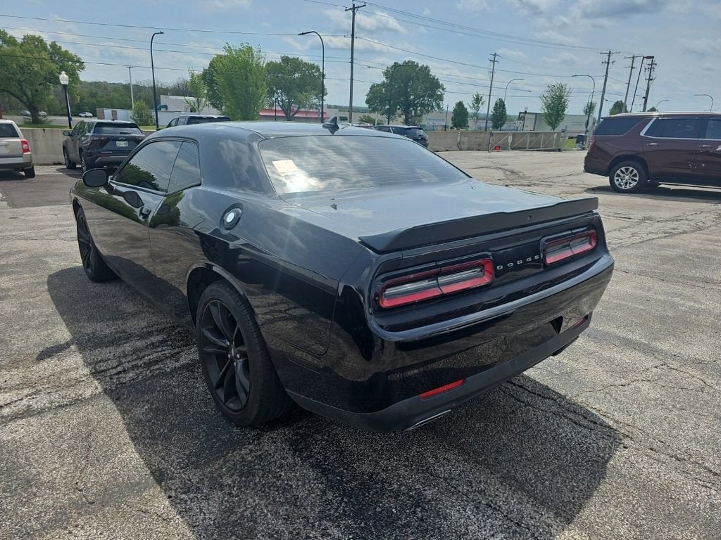 2018 Dodge Challenger SXT Plus