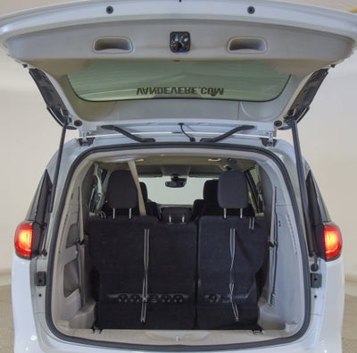 2024 Chrysler Voyager LX