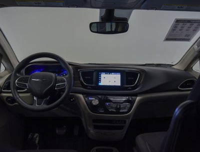 2024 Chrysler Voyager LX