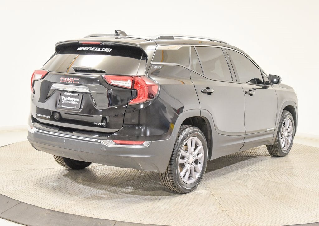 2023 GMC Terrain SLT