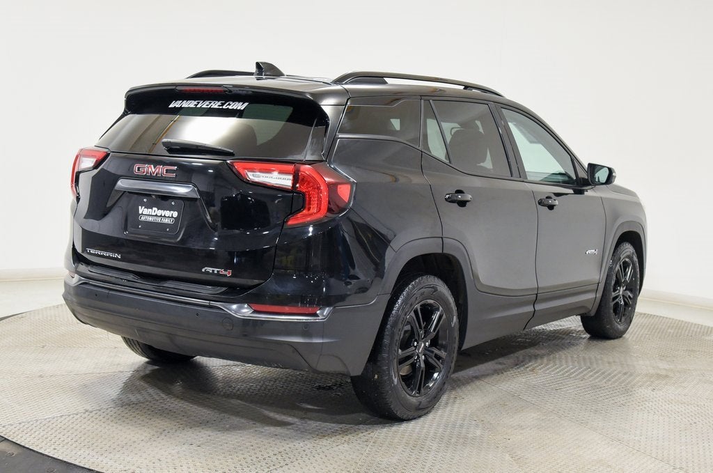 2023 GMC Terrain AT4