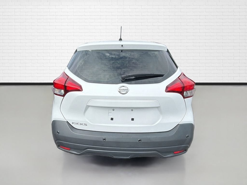 2020 Nissan Kicks S
