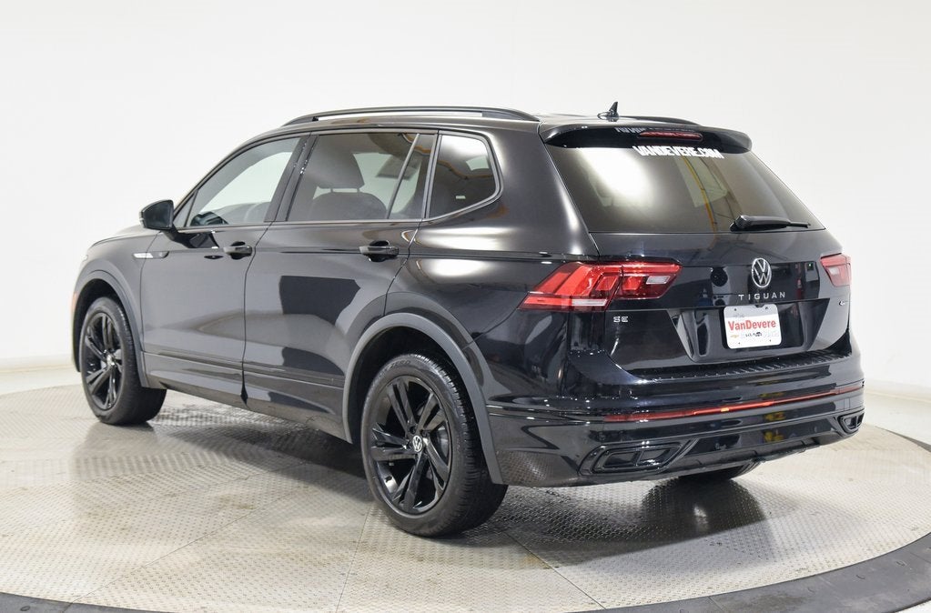 2024 Volkswagen Tiguan SE R-Line Black