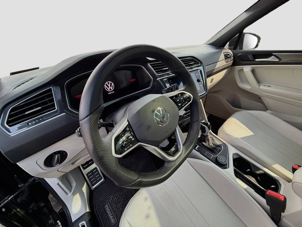 2024 Volkswagen Tiguan SE R-Line Black