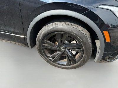 2024 Volkswagen Tiguan SE R-Line Black