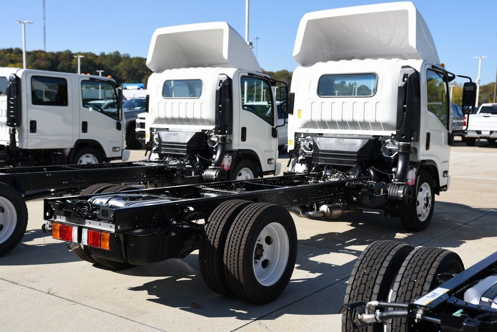2025 Chevrolet Low Cab Forward 4500 NA