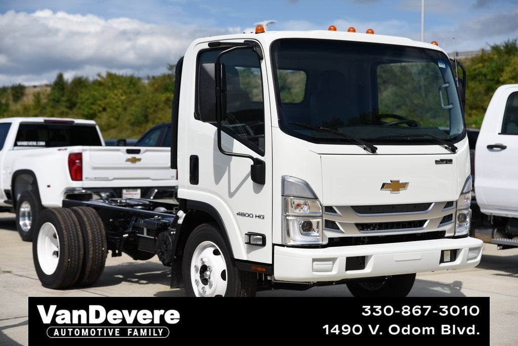 2025 Chevrolet Low Cab Forward 4500 NA