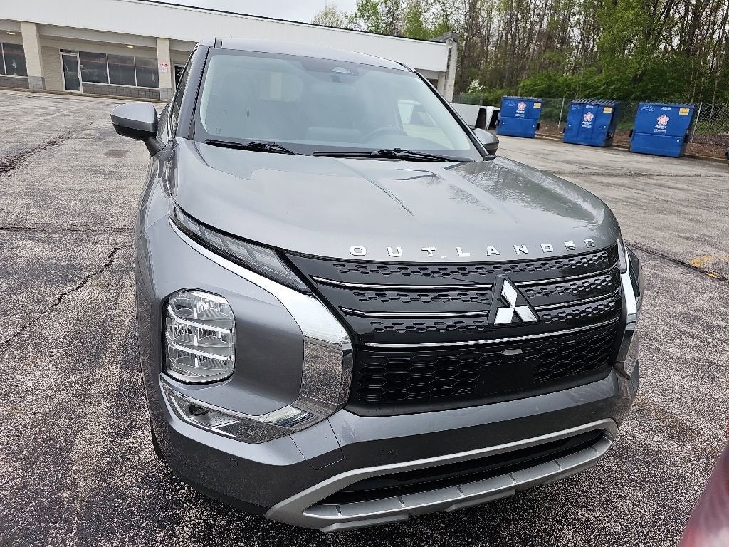 2022 Mitsubishi Outlander SE