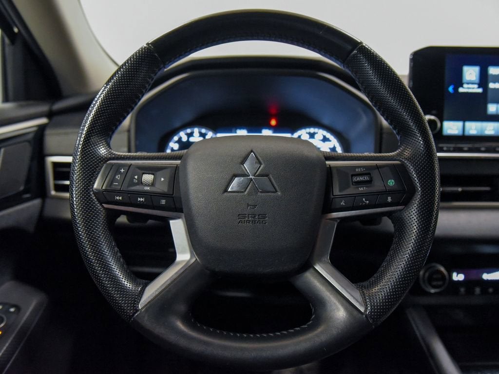 2022 Mitsubishi Outlander SE
