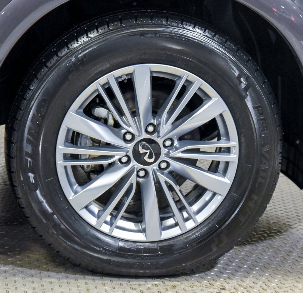 2024 INFINITI QX80 LUXE