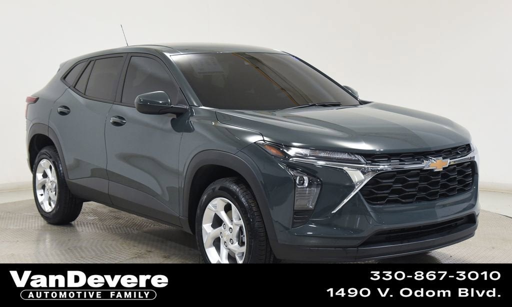 2025 Chevrolet Trax LS