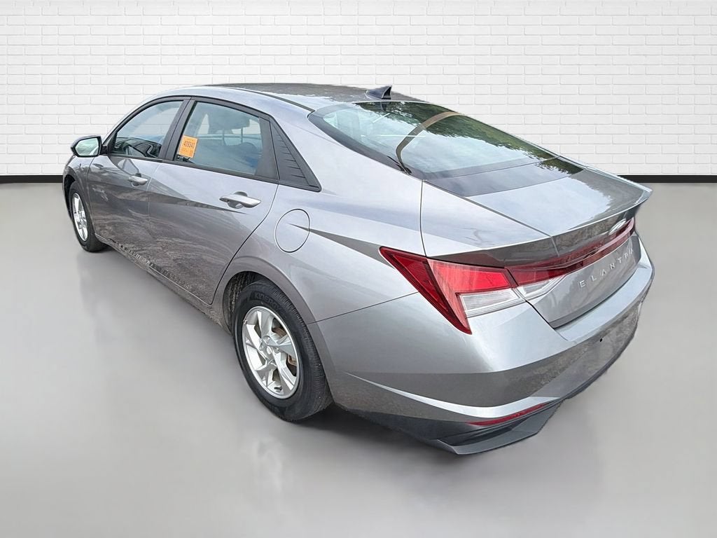 2023 Hyundai Elantra SE