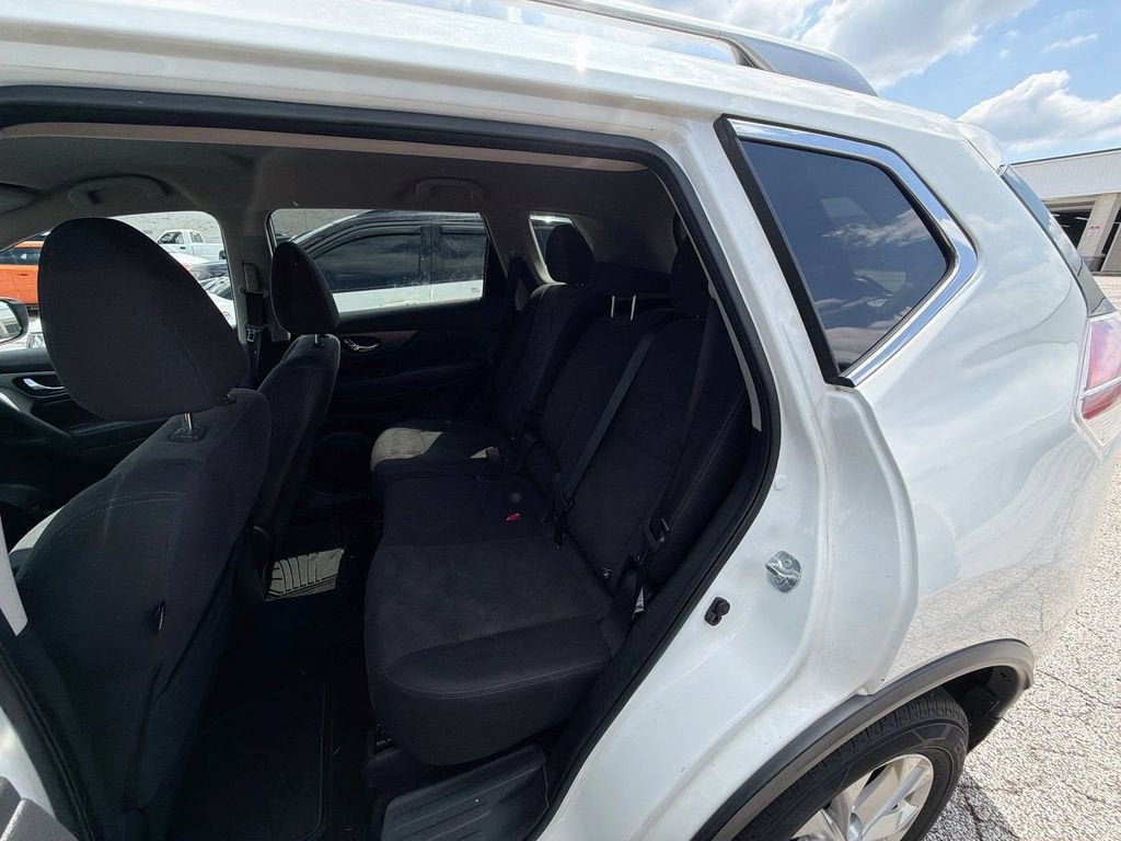 2016 Nissan Rogue SV