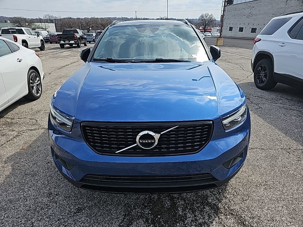 2020 Volvo XC40 R-Design