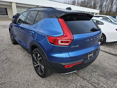 2020 Volvo XC40 R-Design