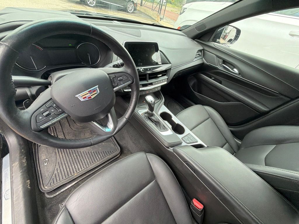 2022 Cadillac CT4 Premium Luxury