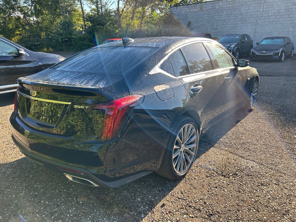 2022 Cadillac CT5 Premium Luxury