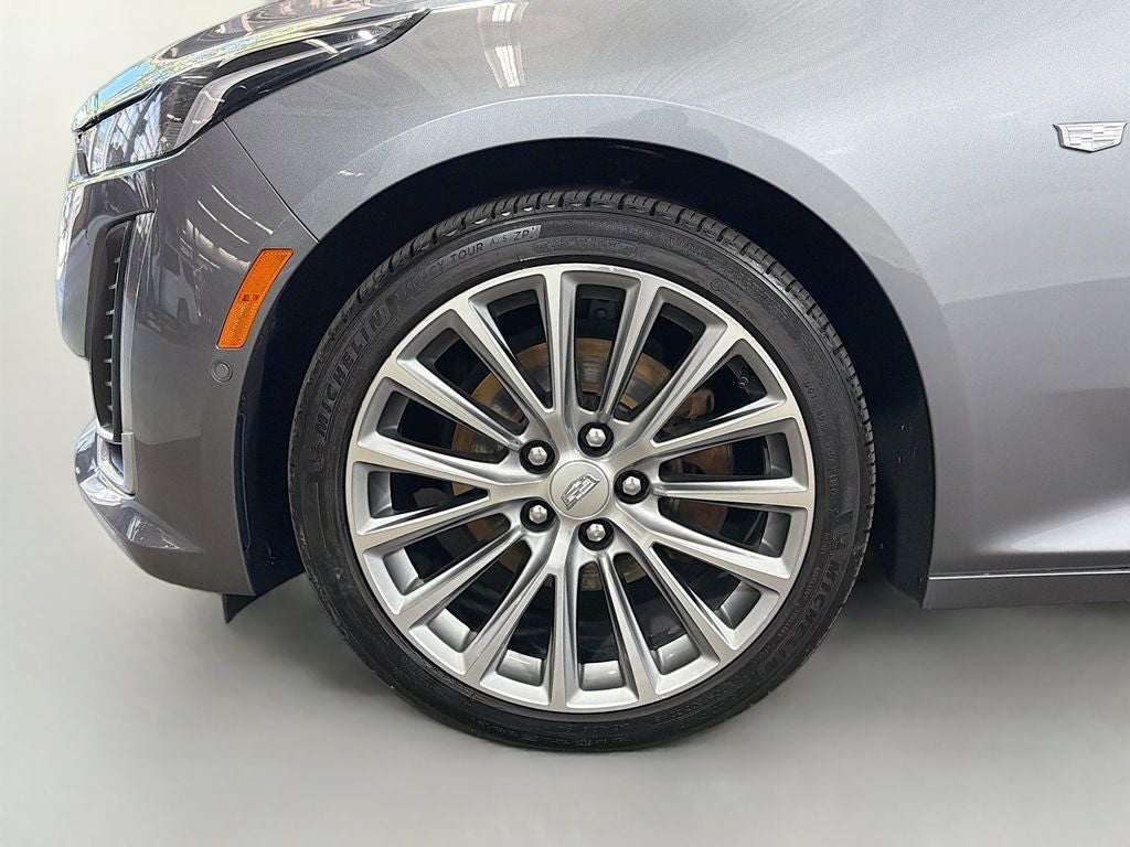 2022 Cadillac CT5 Premium Luxury