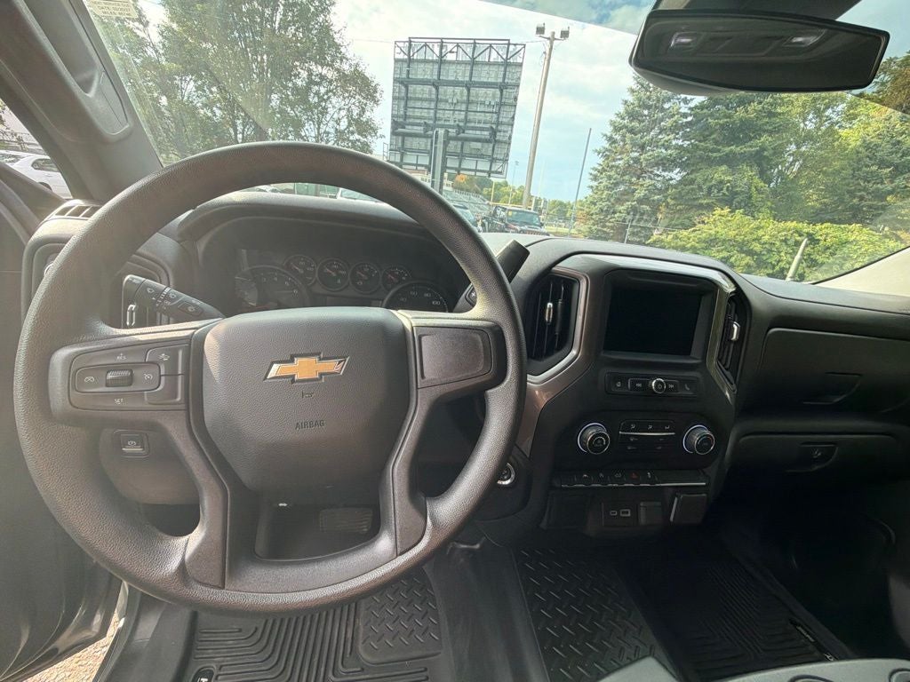 2024 Chevrolet Silverado 1500 Custom