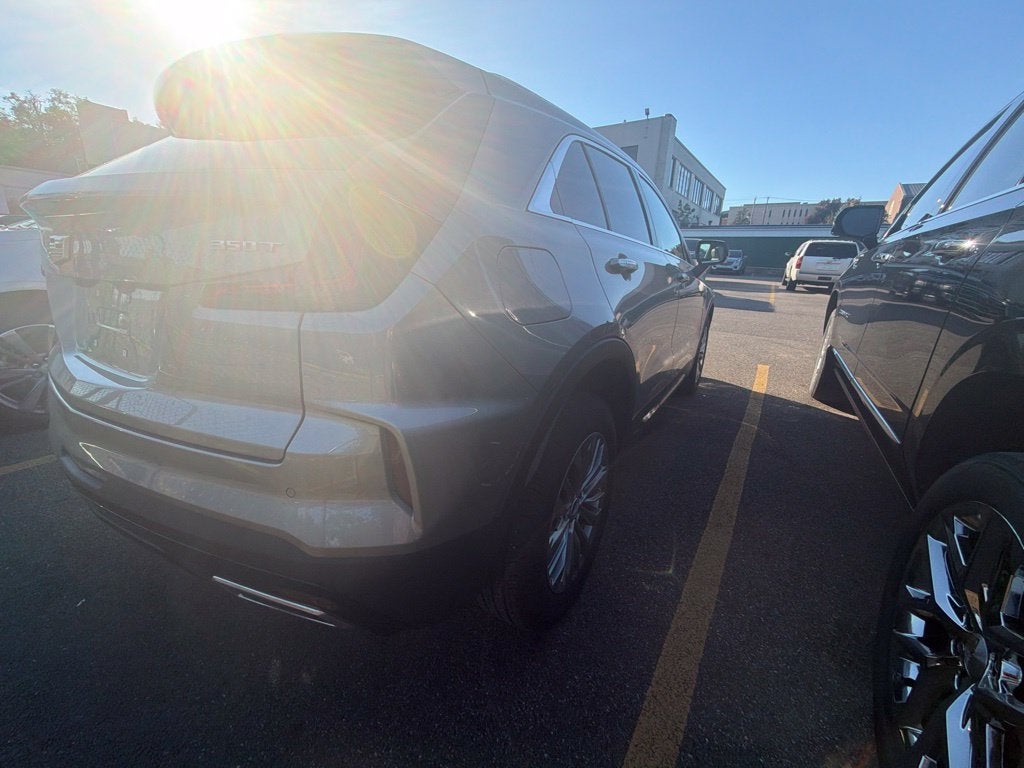 2025 Cadillac XT4 Premium Luxury