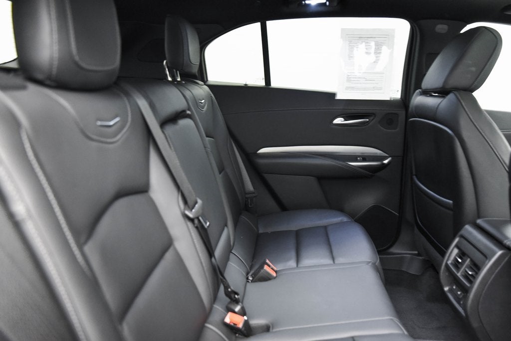 2022 Cadillac XT4 Premium Luxury